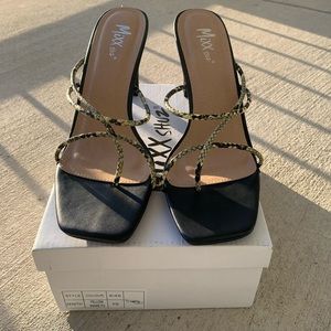 Yellow & Black Snake-Embossed Mixx Shuz Strappy  Sandal